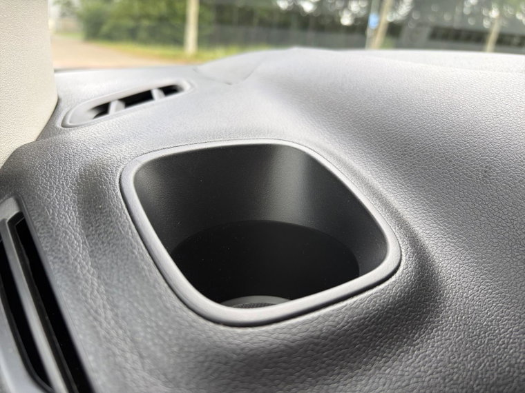 Vehicle Image 38