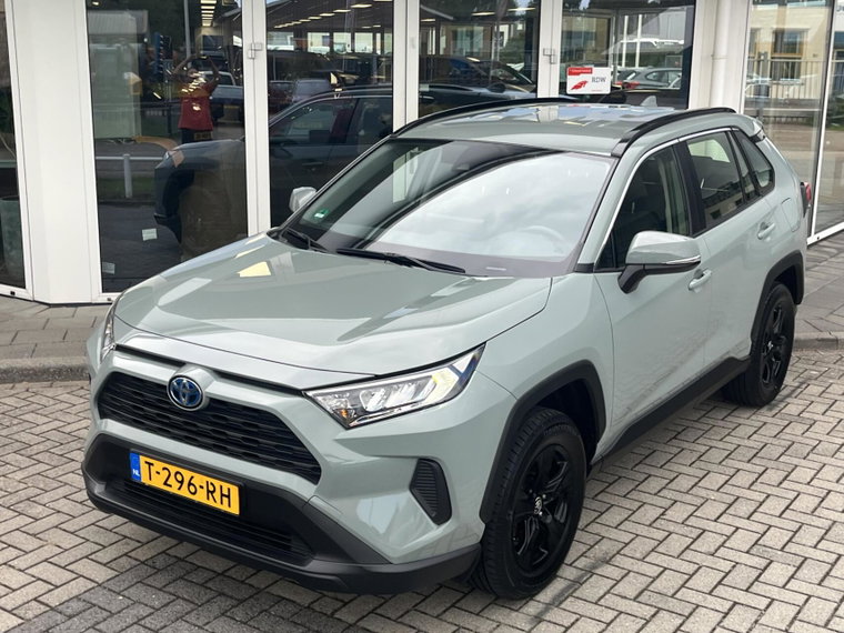 Vehicle Image 16