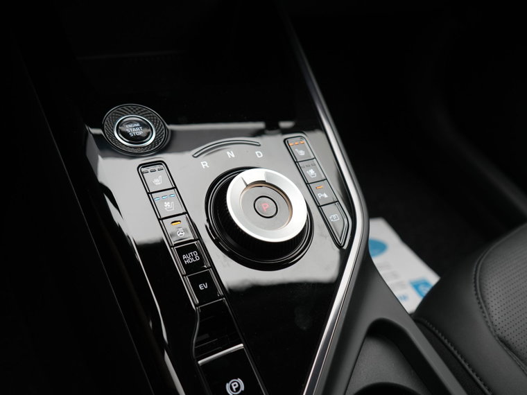Vehicle Image 36