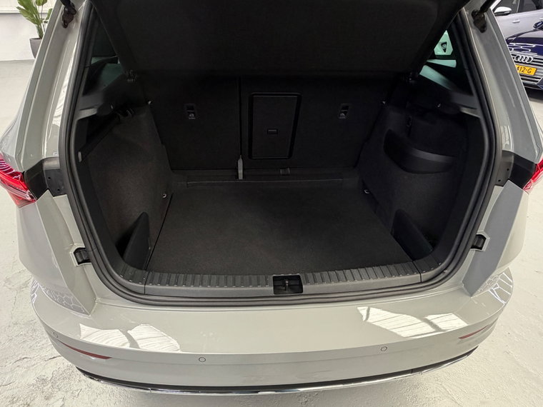 Vehicle Image 38