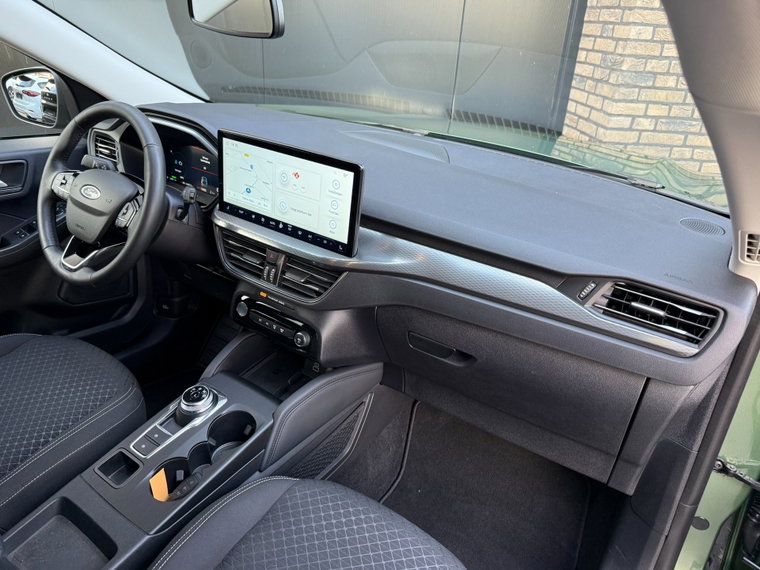 Vehicle Image 25