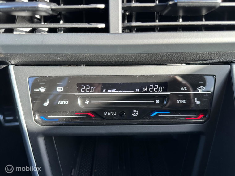 Vehicle Image 52