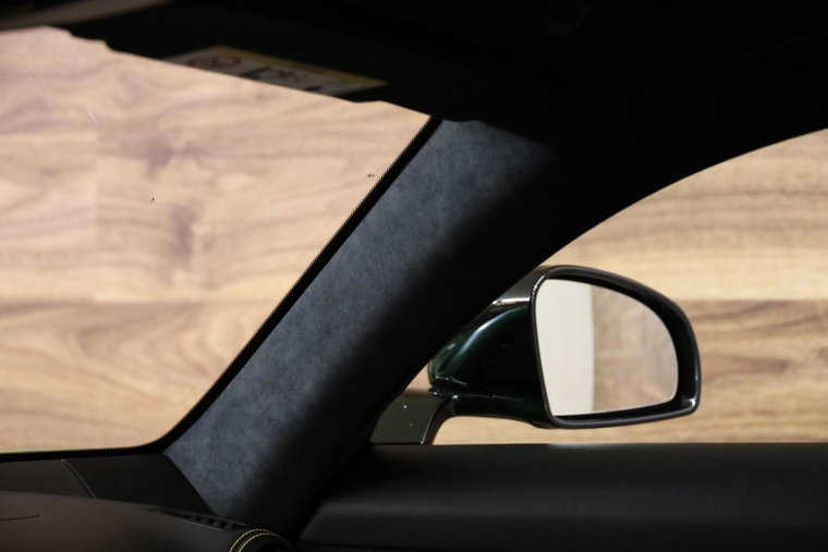 Vehicle Image 22