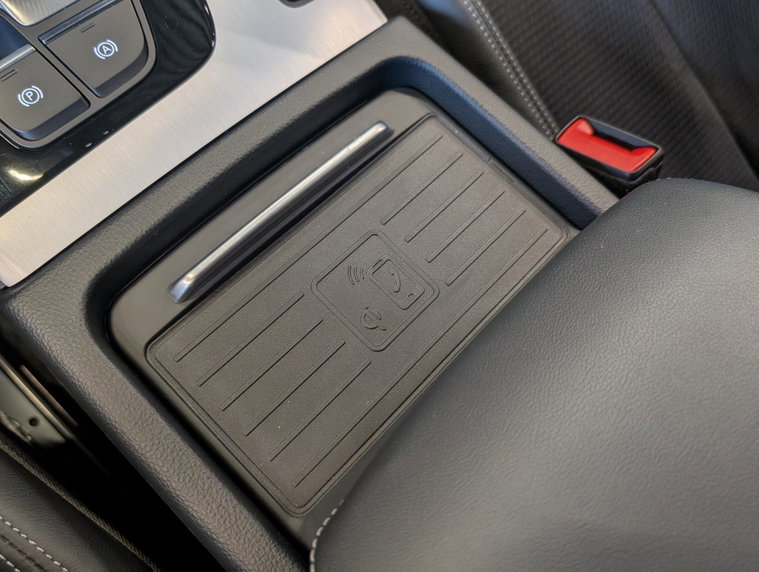 Vehicle Image 23