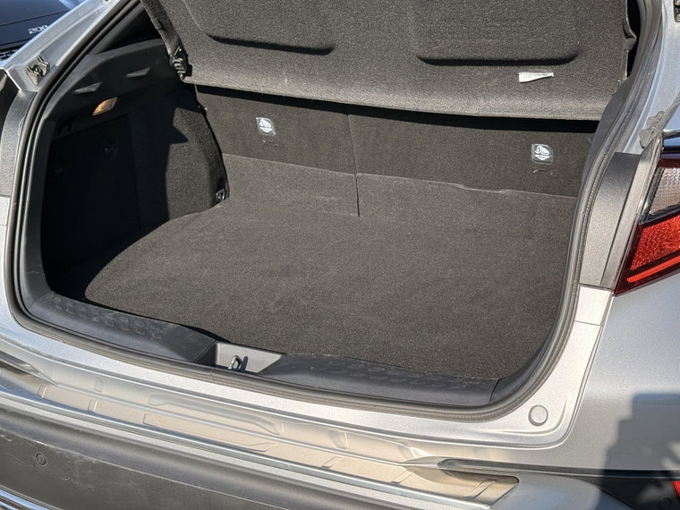Vehicle Image 19