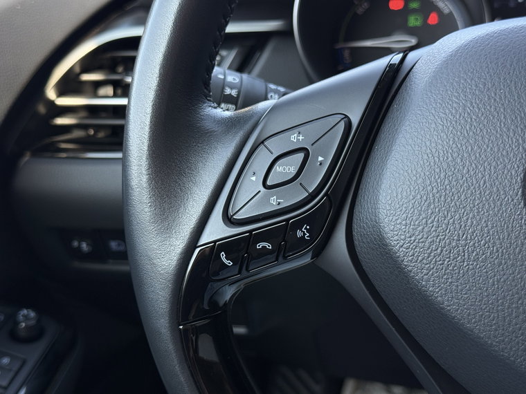 Vehicle Image 24