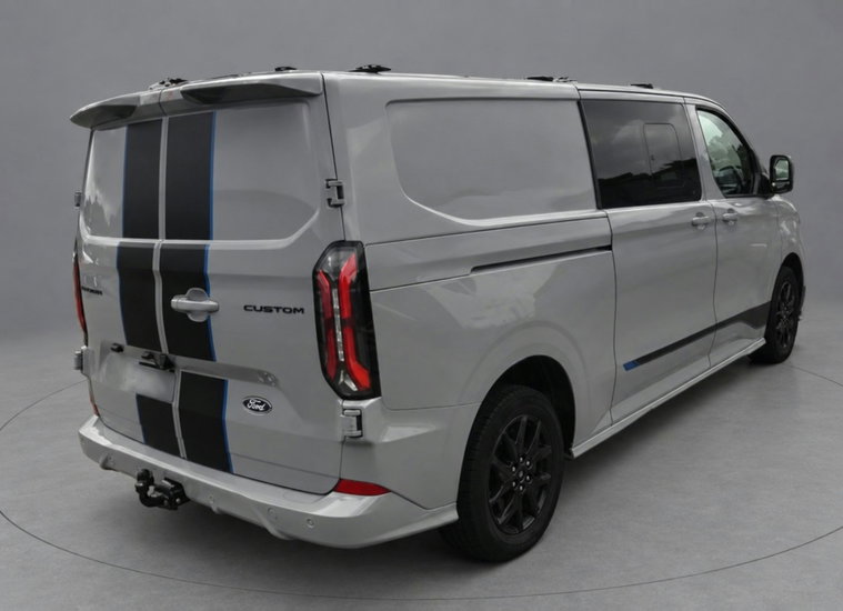 Vehicle Image 7