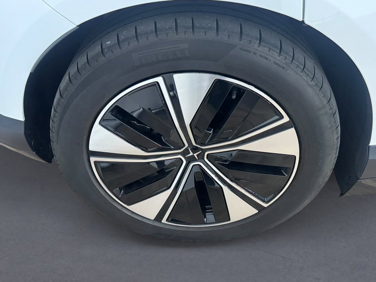Vehicle Image 38