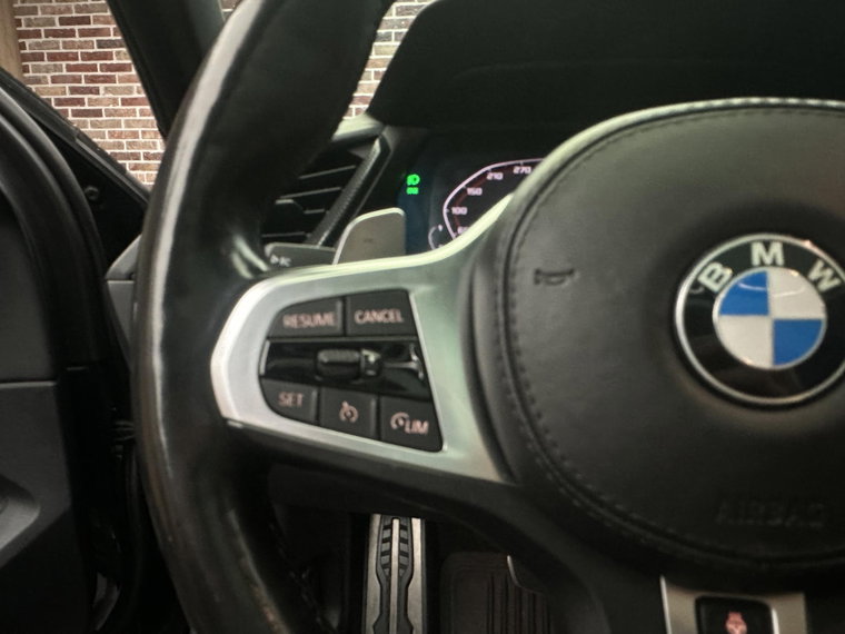 Vehicle Image 33