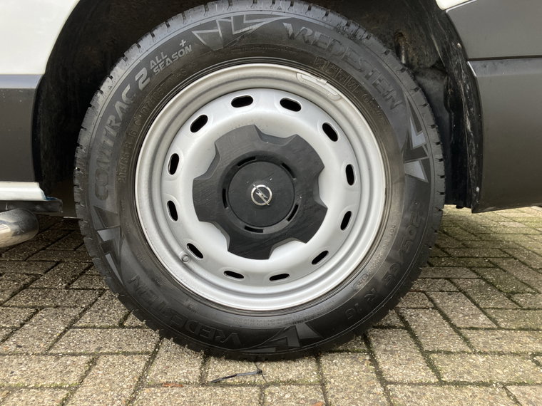 Vehicle Image 26