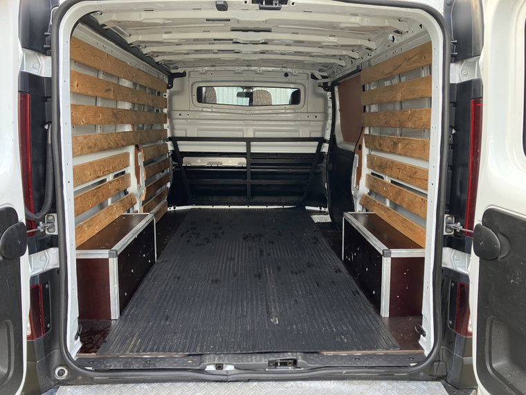 Vehicle Image 28