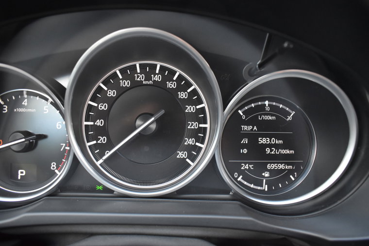 Vehicle Image 10