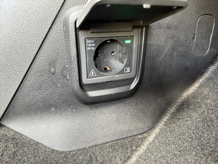 Vehicle Image 40