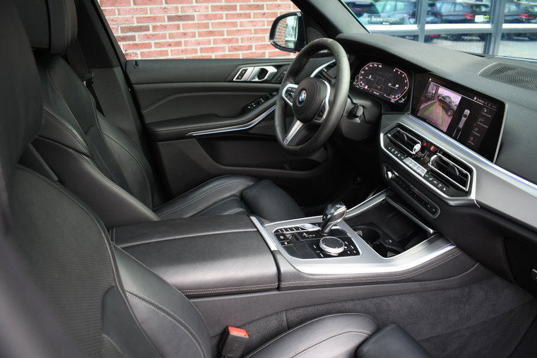 Vehicle Image 50