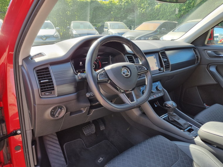 Vehicle Image 25