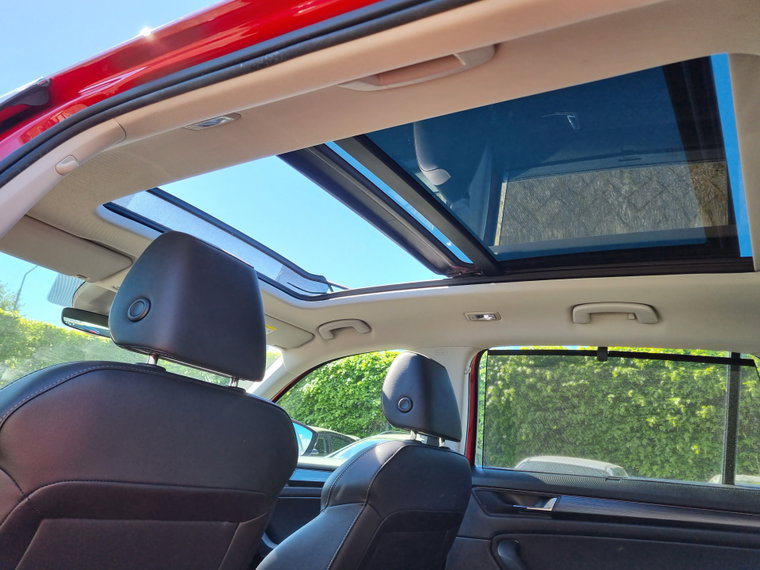 Vehicle Image 30