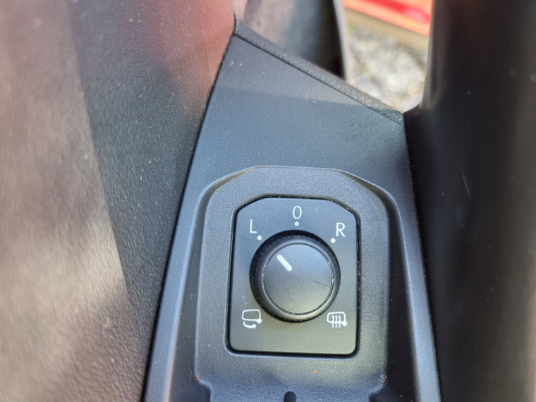 Vehicle Image 36