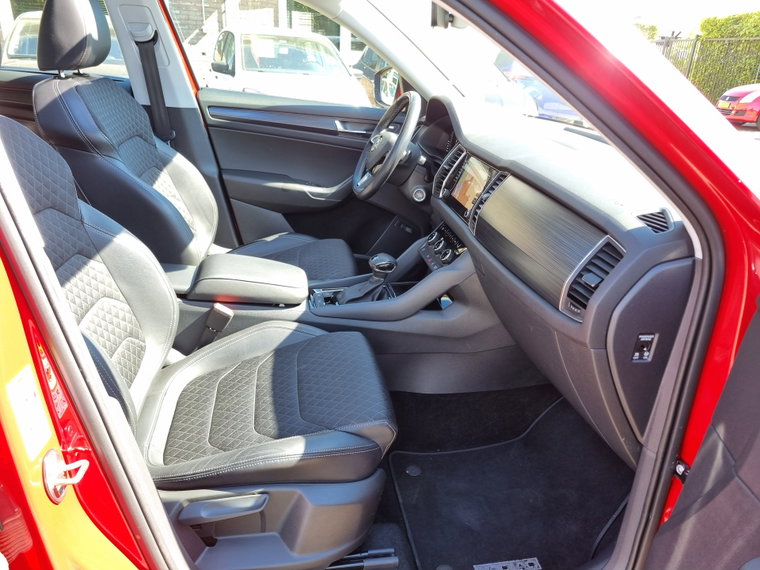 Vehicle Image 11