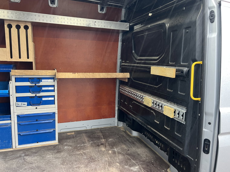 Vehicle Image 35