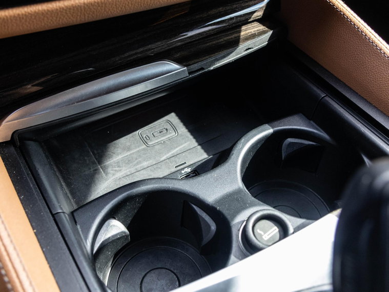Vehicle Image 37
