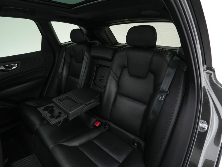 Vehicle Image 28