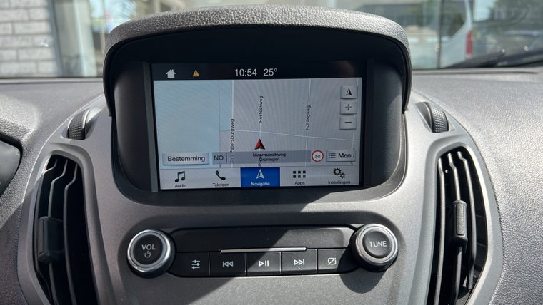 Vehicle Image 17