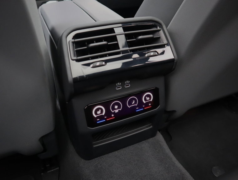 Vehicle Image 45