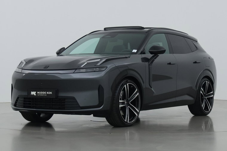 Vehicle Image 8
