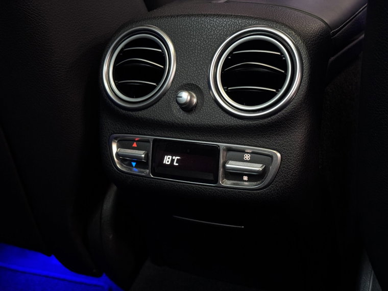 Vehicle Image 42