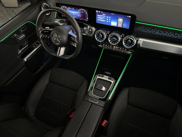 Vehicle Image 39