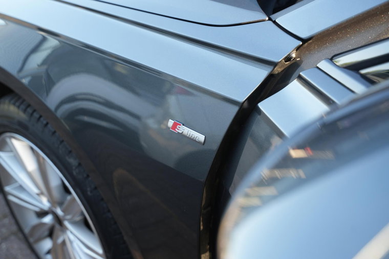 Vehicle Image 30