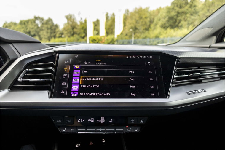 Vehicle Image 35