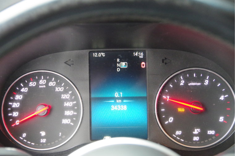 Vehicle Image 11