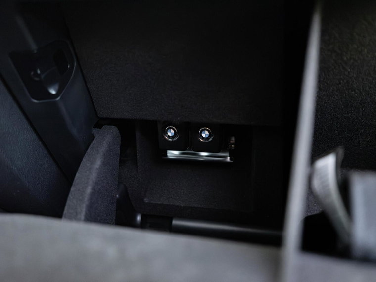 Vehicle Image 41