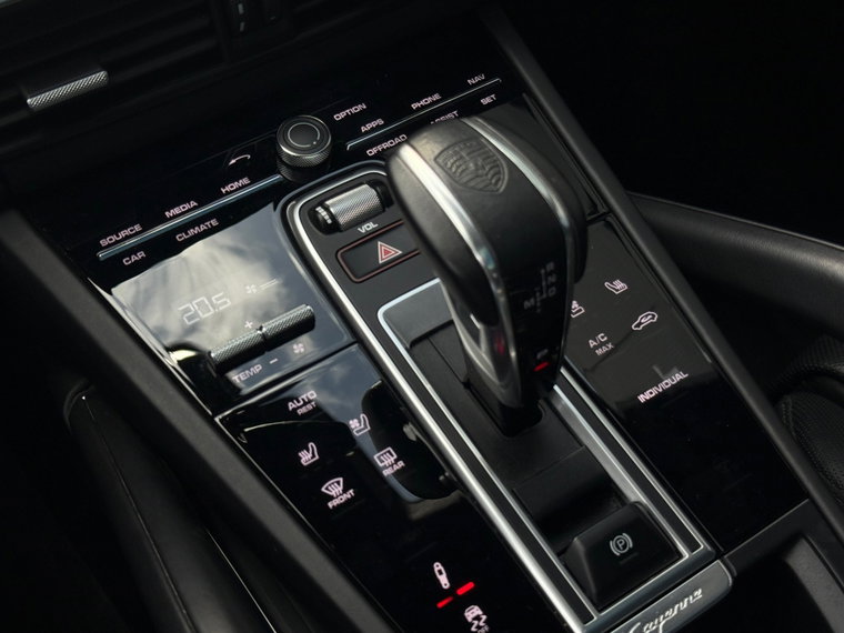 Vehicle Image 33