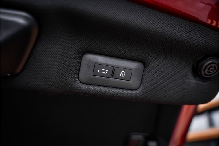 Vehicle Image 42