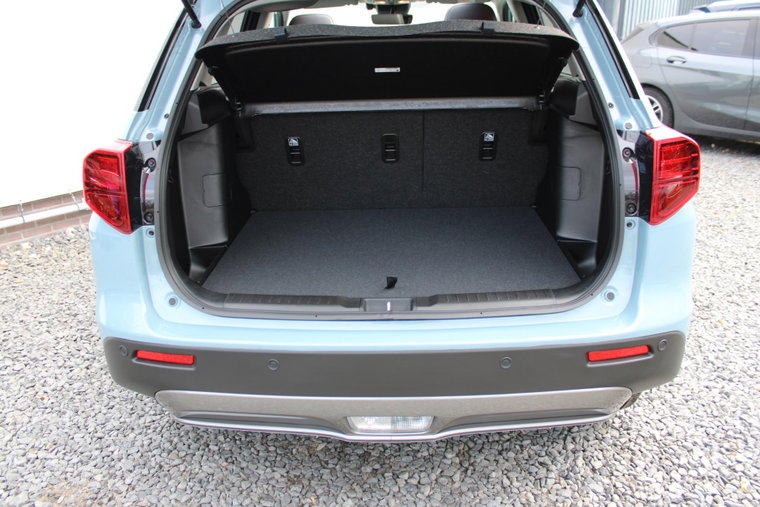 Vehicle Image 12