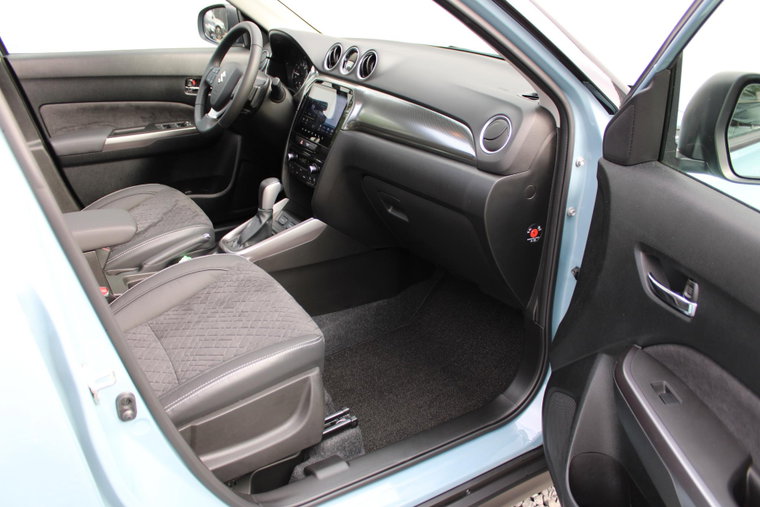 Vehicle Image 14
