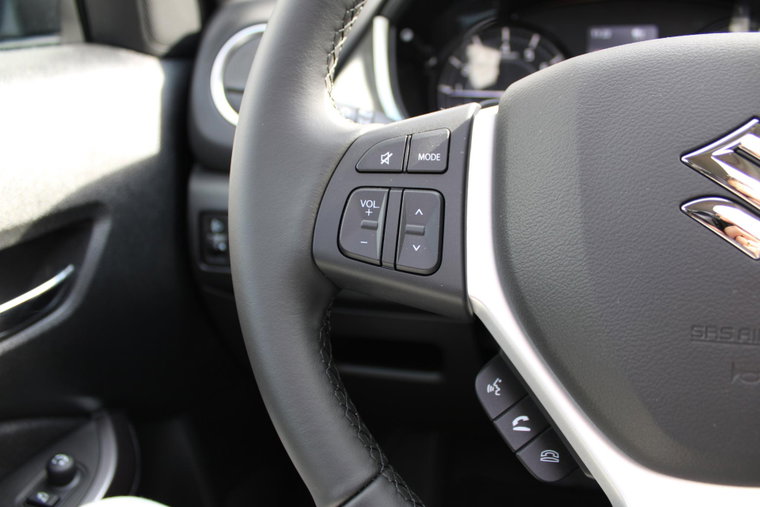 Vehicle Image 21