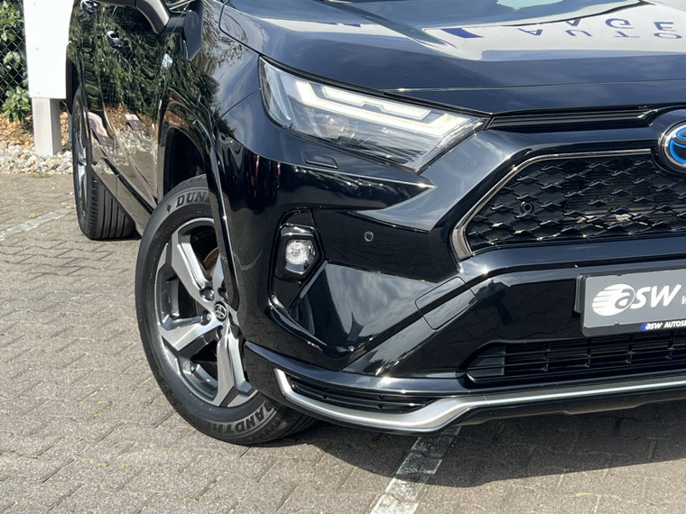 Vehicle Image 32