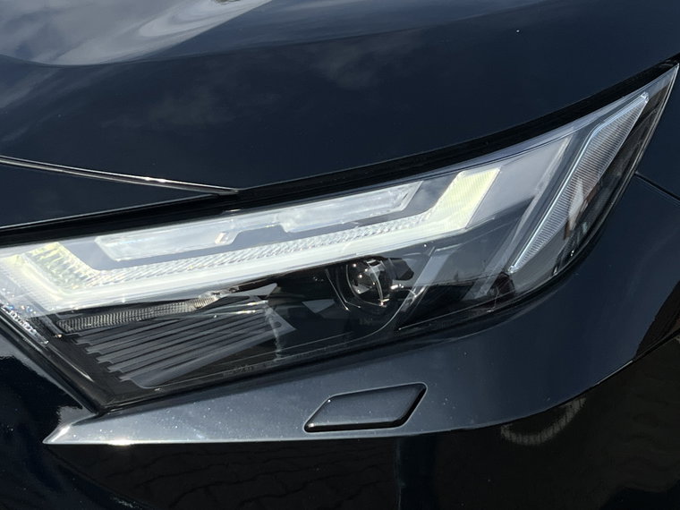 Vehicle Image 35