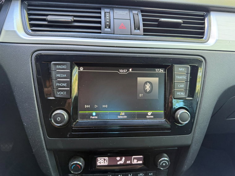 Vehicle Image 17