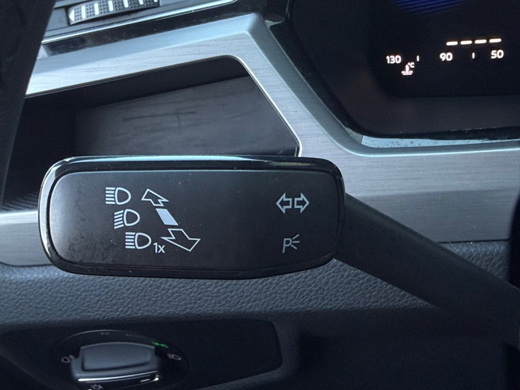 Vehicle Image 34