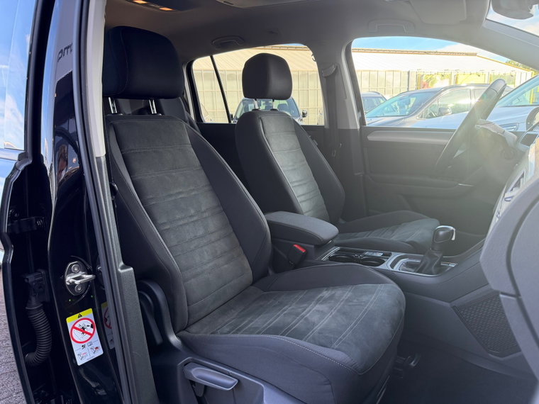 Vehicle Image 36