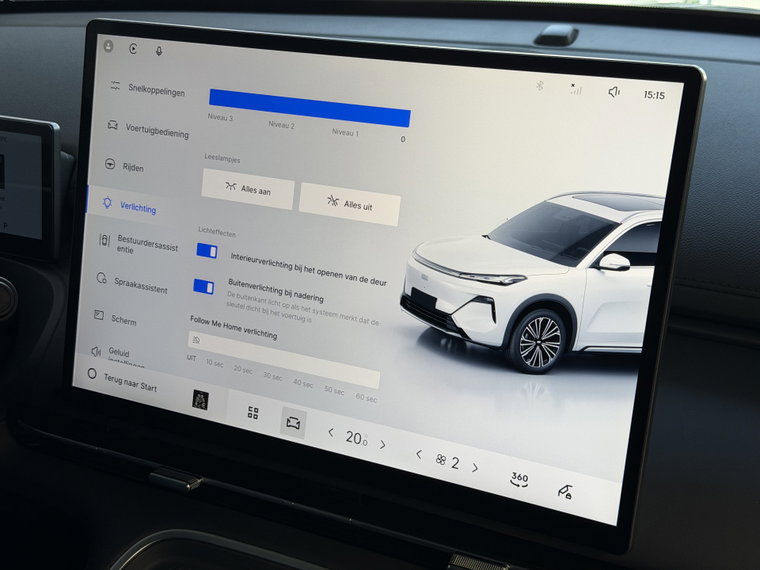 Vehicle Image 42