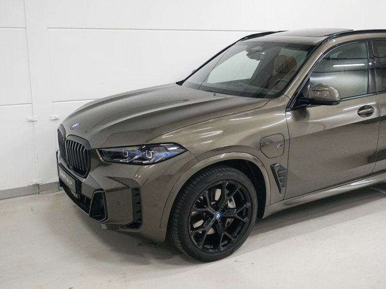 Vehicle Image 40