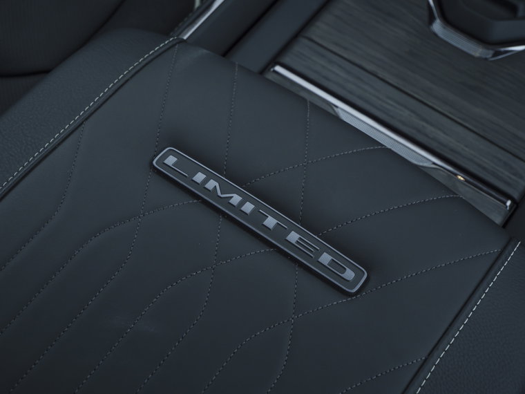 Vehicle Image 42