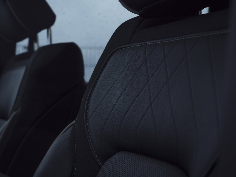 Vehicle Image 45