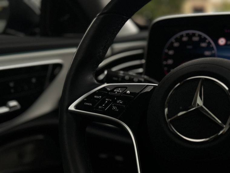 Vehicle Image 40