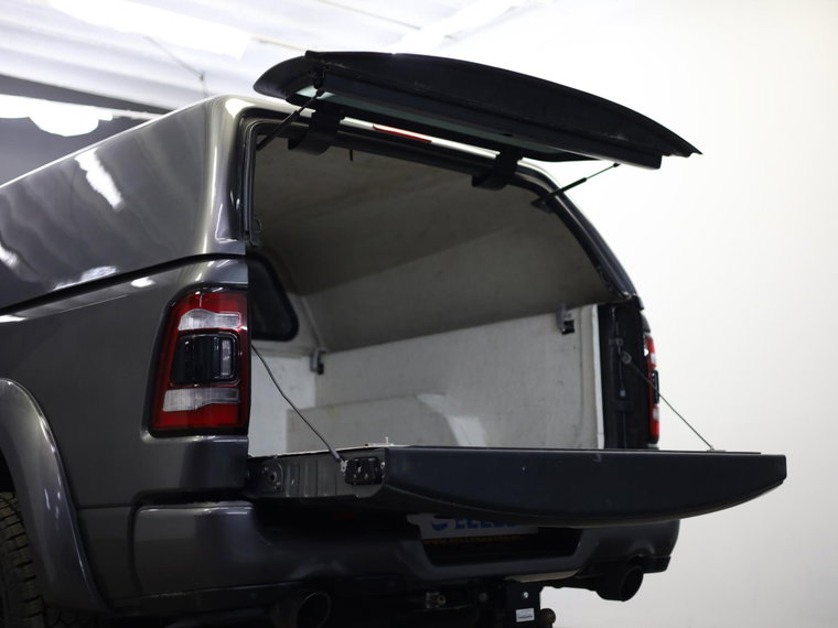 Vehicle Image 26